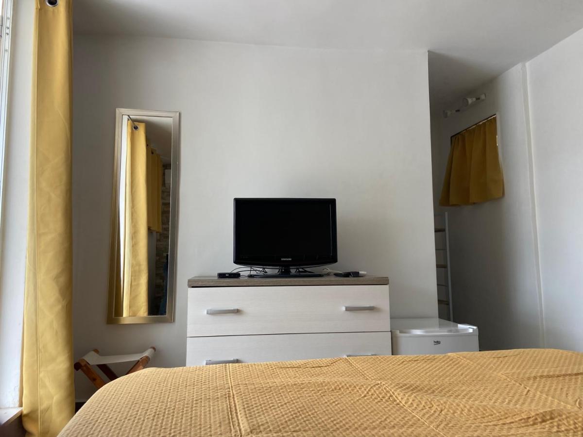 Sqaq Numru 1 Accomodation Hotel Rabat Eksteriør billede